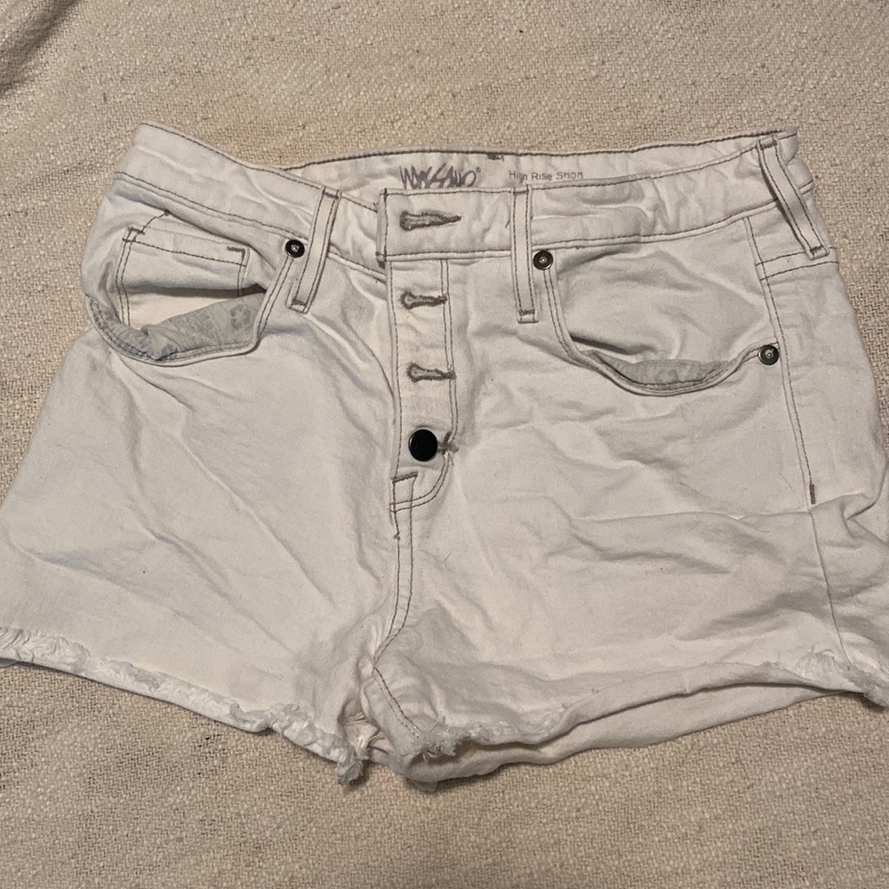 Missimo White Shorts